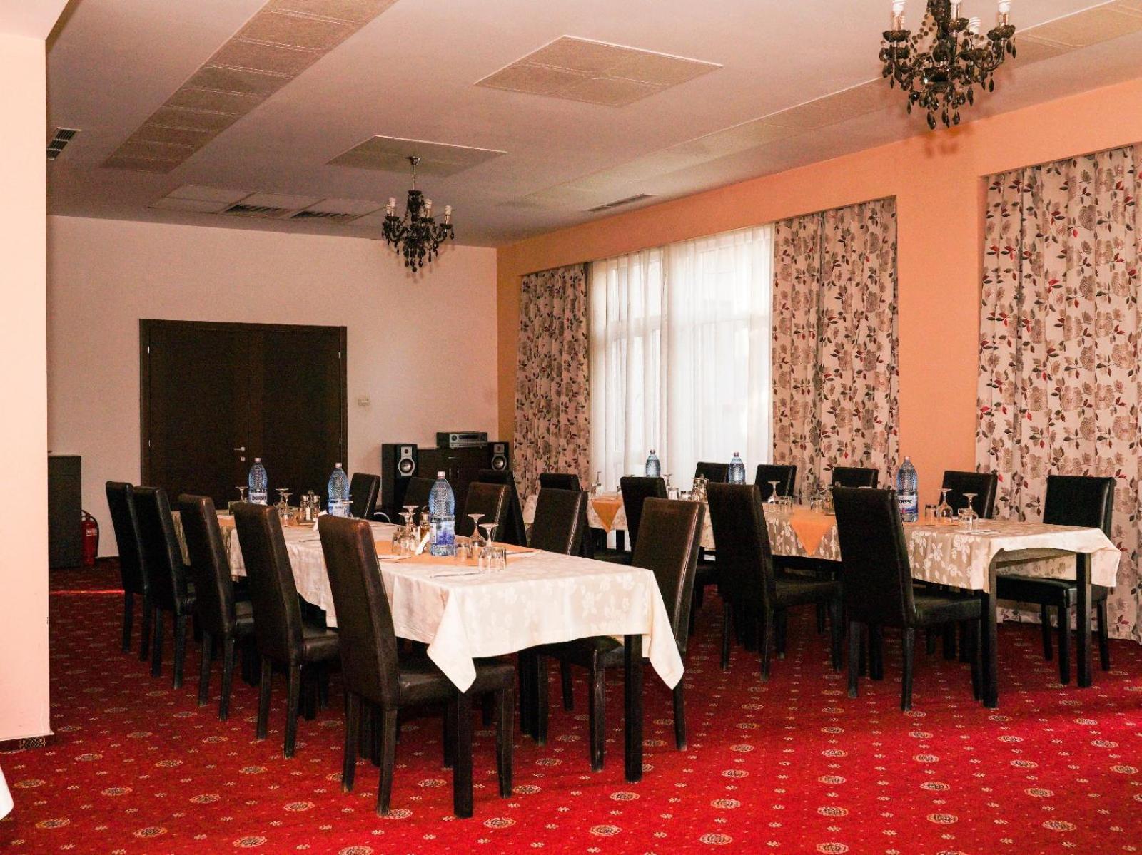 Hotel Criss Bukarest Eksteriør billede