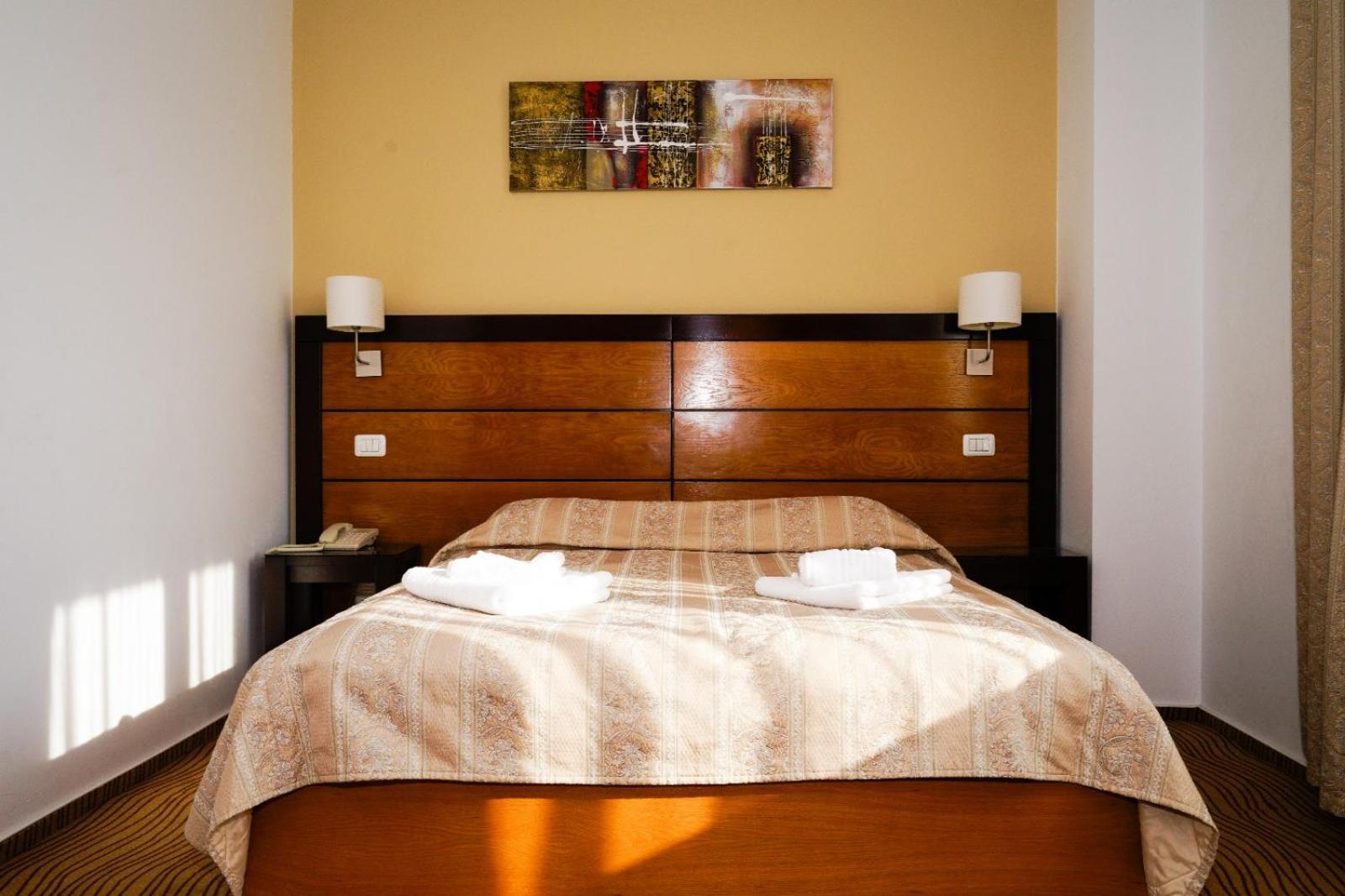 Hotel Criss Bukarest Eksteriør billede