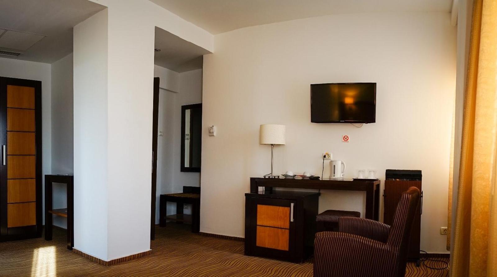 Hotel Criss Bukarest Eksteriør billede